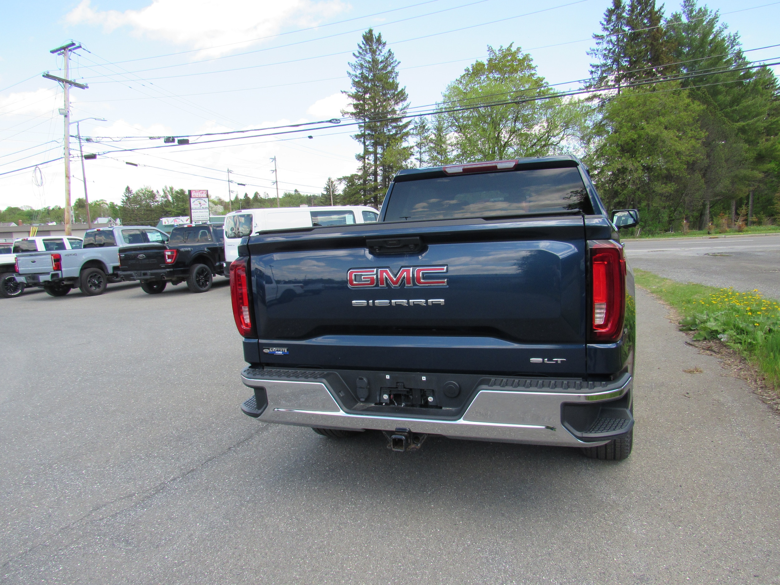 2023 GMC Sierra 1500 SLT - Photo 6
