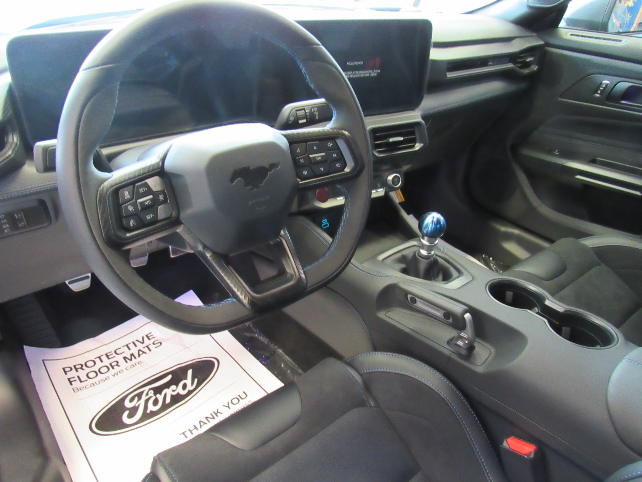 2025 Ford Mustang Dark Horse - Photo 14
