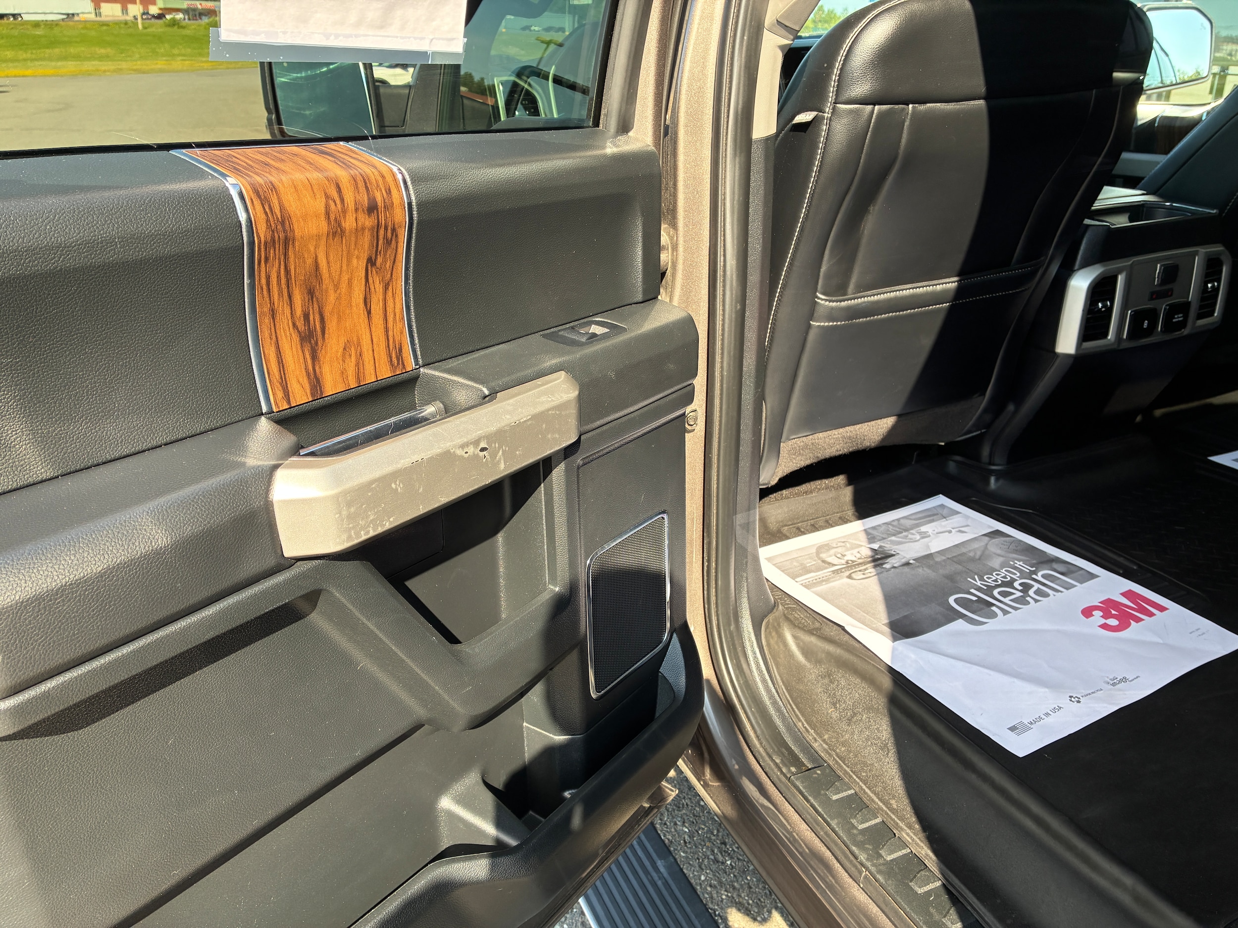 2019 Ford F-150 Lariat - Photo 9