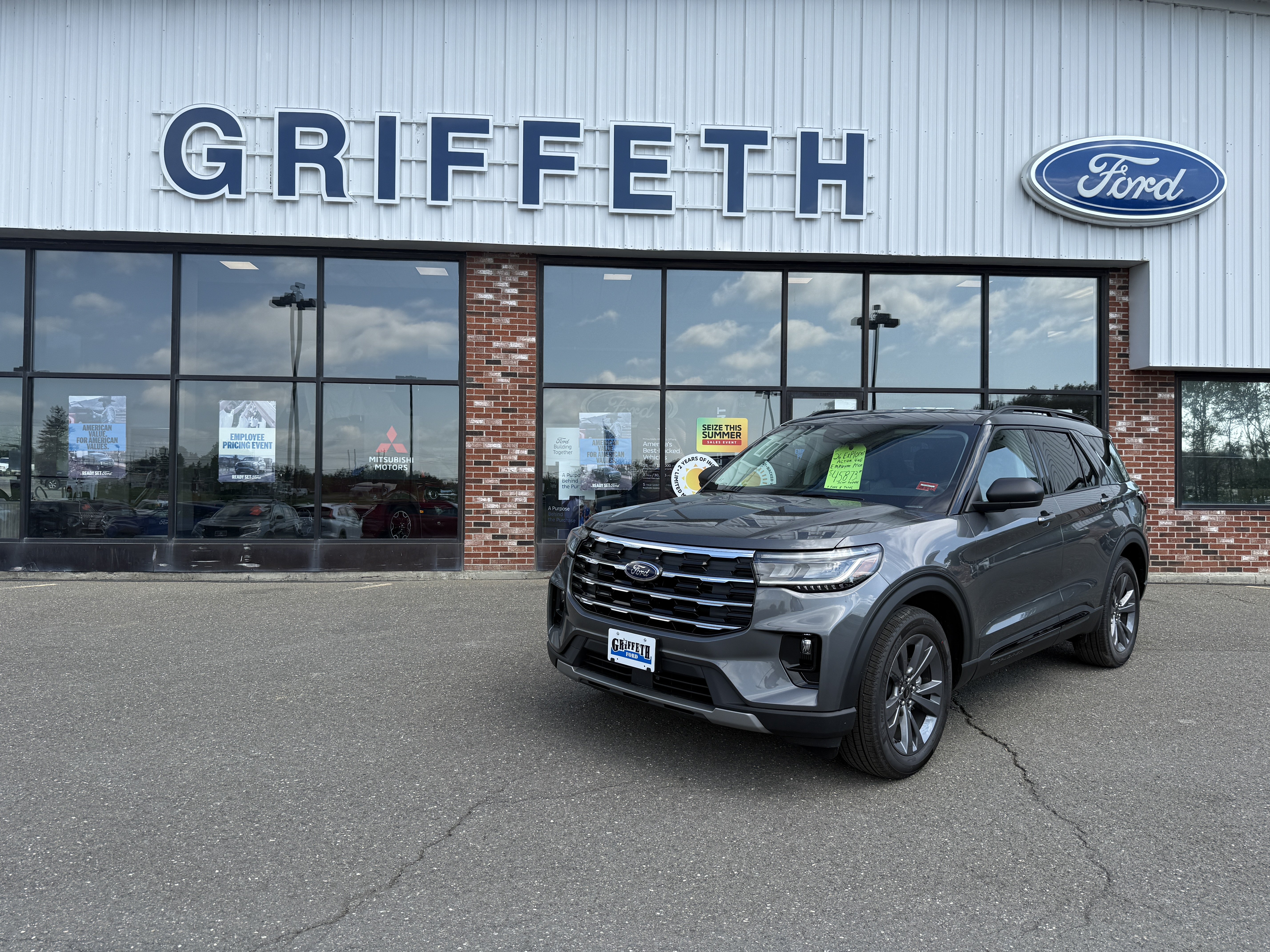 2026 Ford Explorer Active SUV