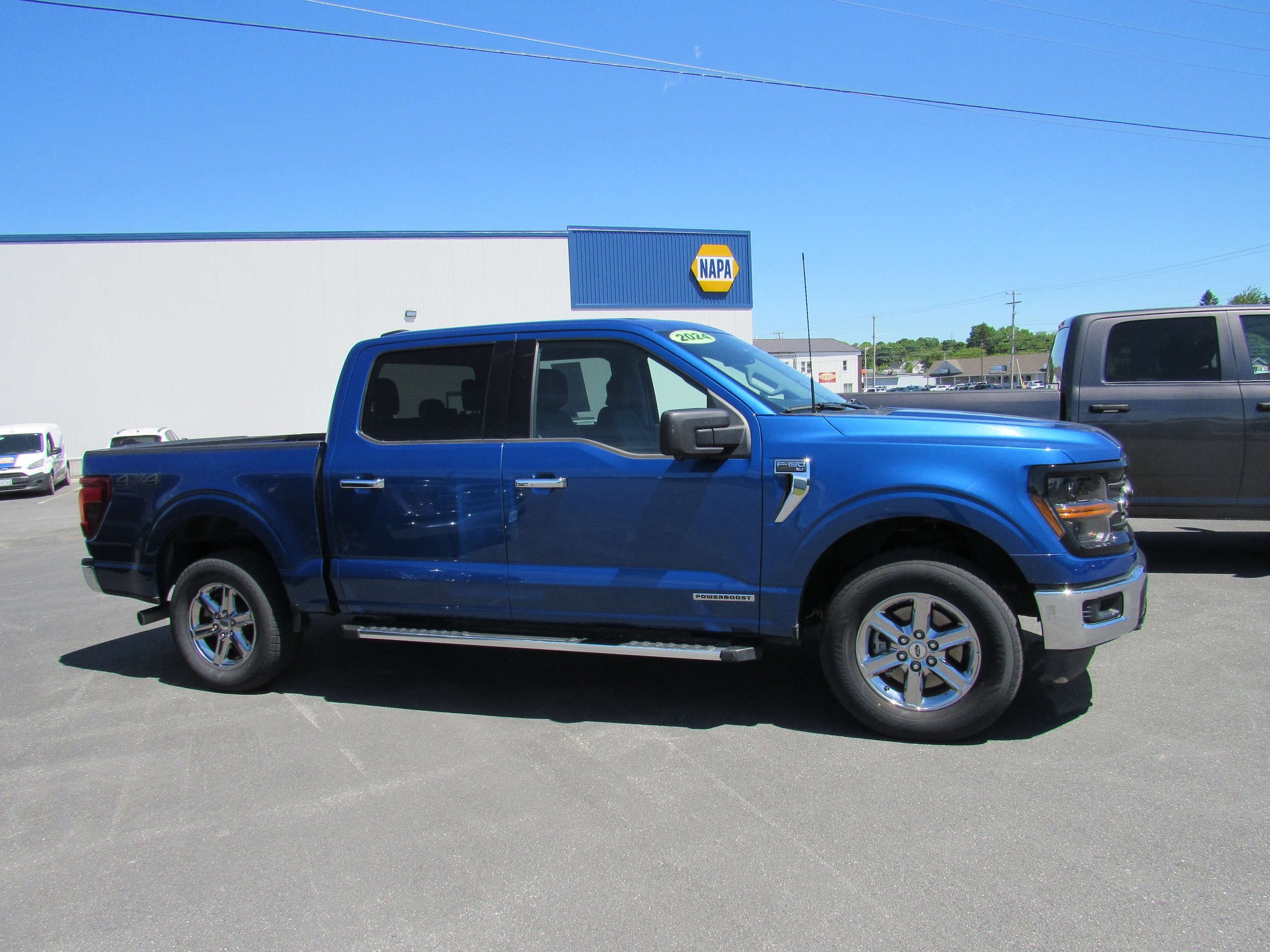 2024 Ford F-150 XLT - Photo 9