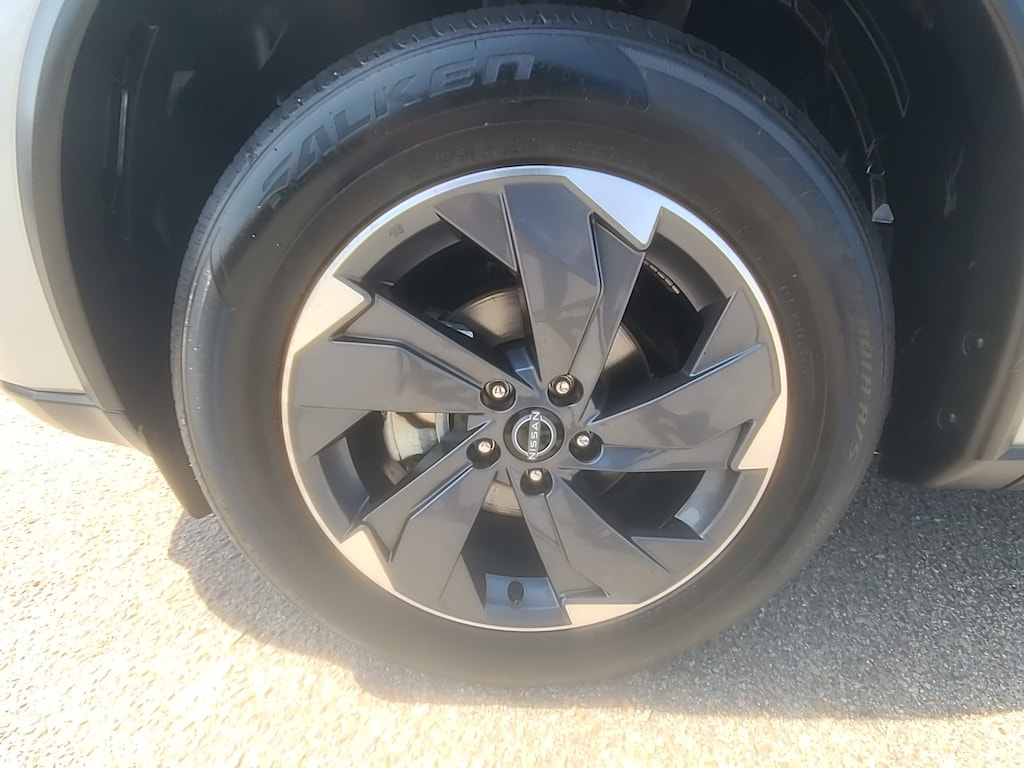 Used 2025 Nissan Rogue SV Sport Utility