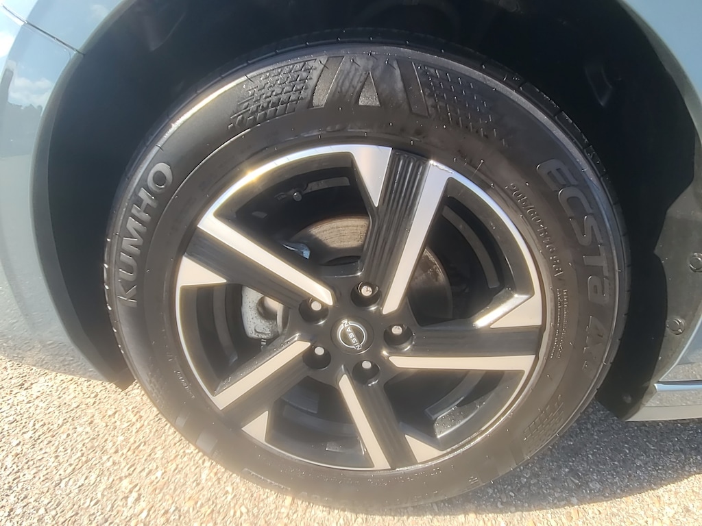 Used 2024 Nissan Sentra SV Car