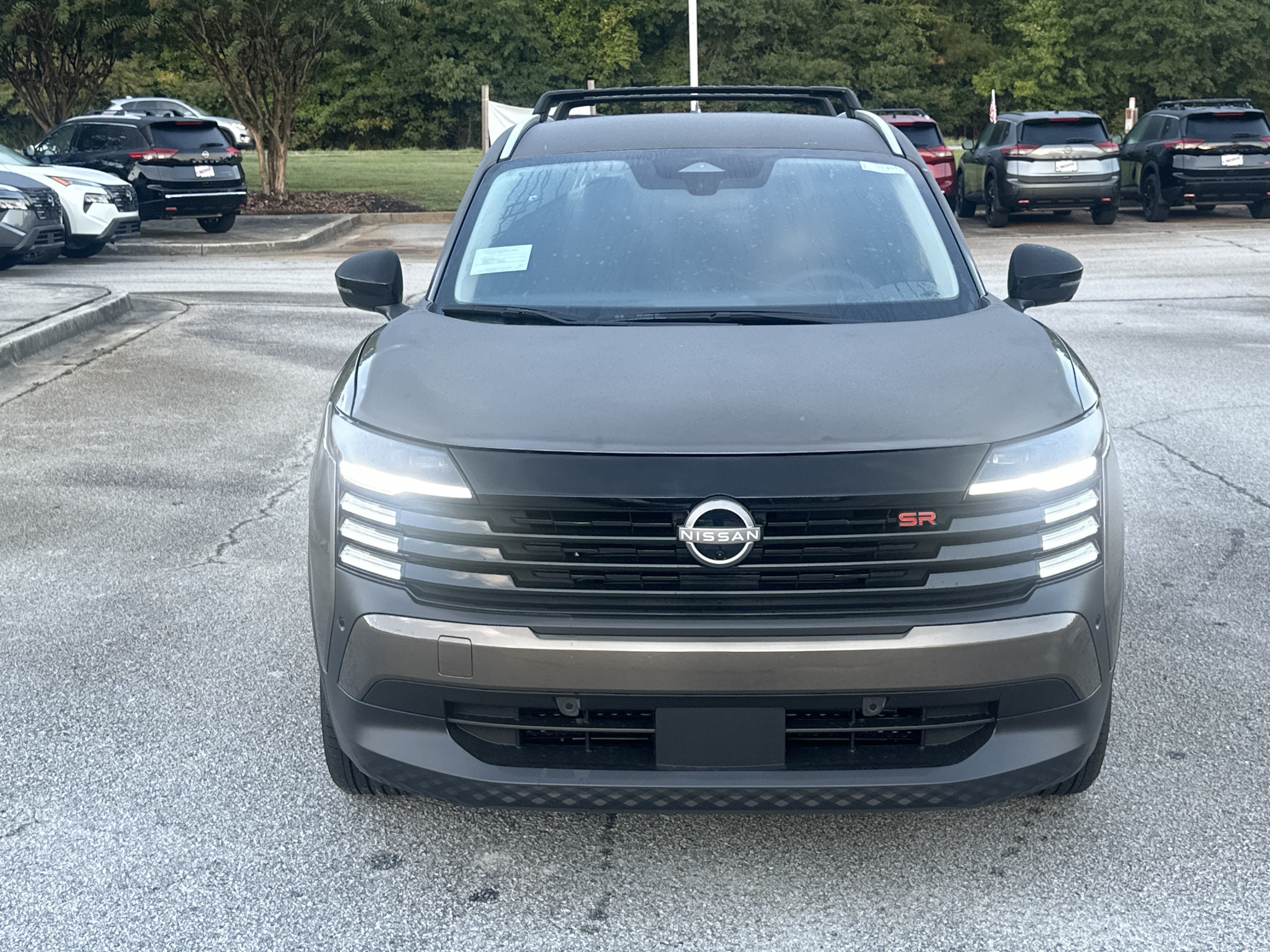 New 2027 Nissan Kicks SR SUV