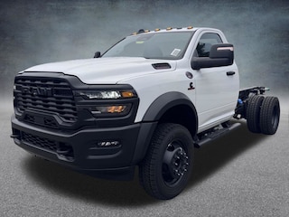2027 Ram 5500 Chassis Cab TRADESMAN  REGULAR  4X4 60' CA Pickup