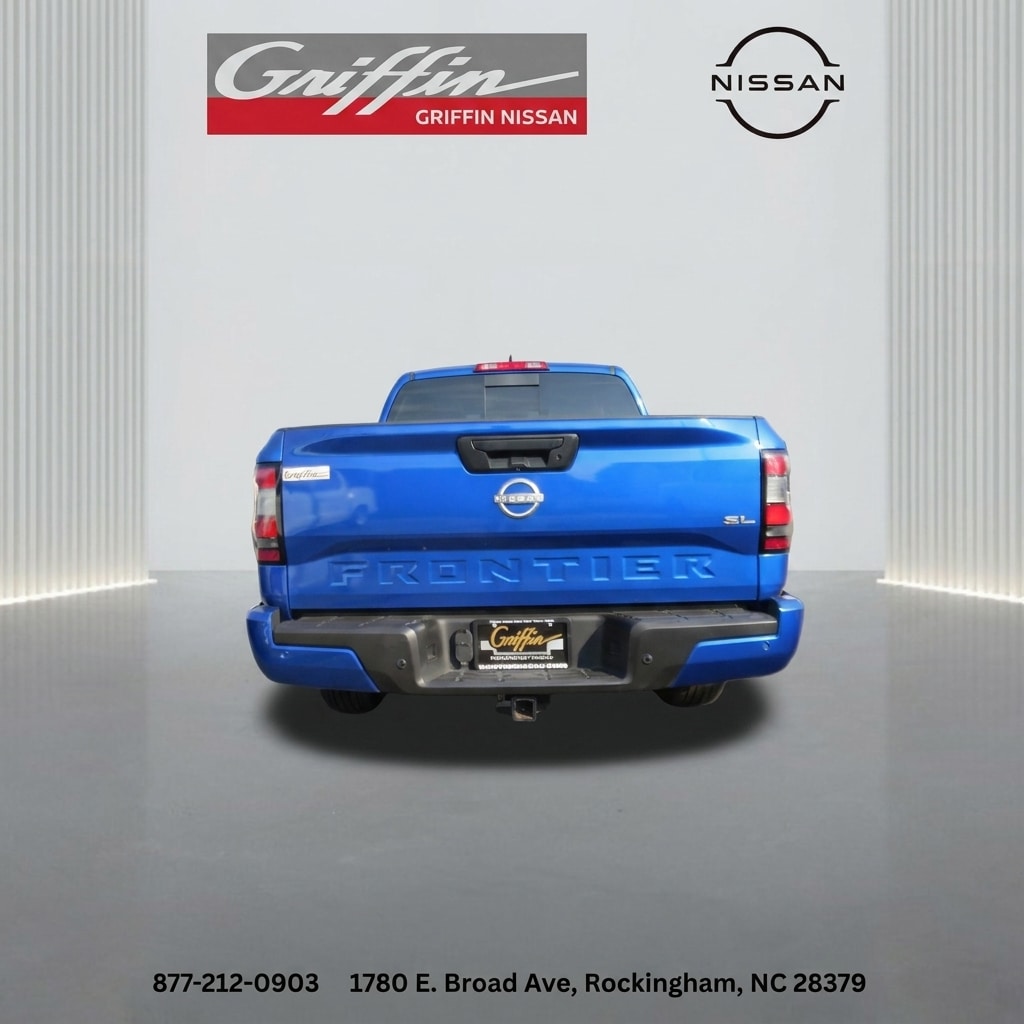 Used 2025 Nissan Frontier SL Crew Cab Pickup