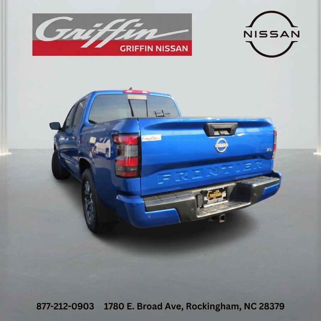 Used 2025 Nissan Frontier SL Crew Cab Pickup