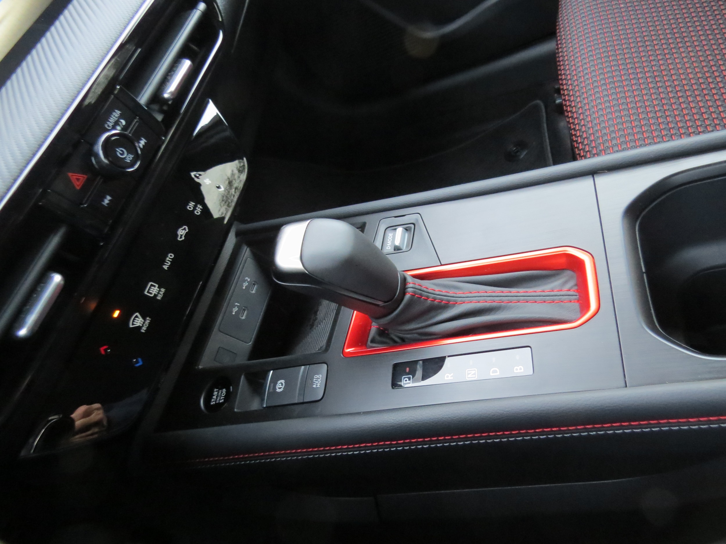 2026 Nissan KICKS SR - Photo 17