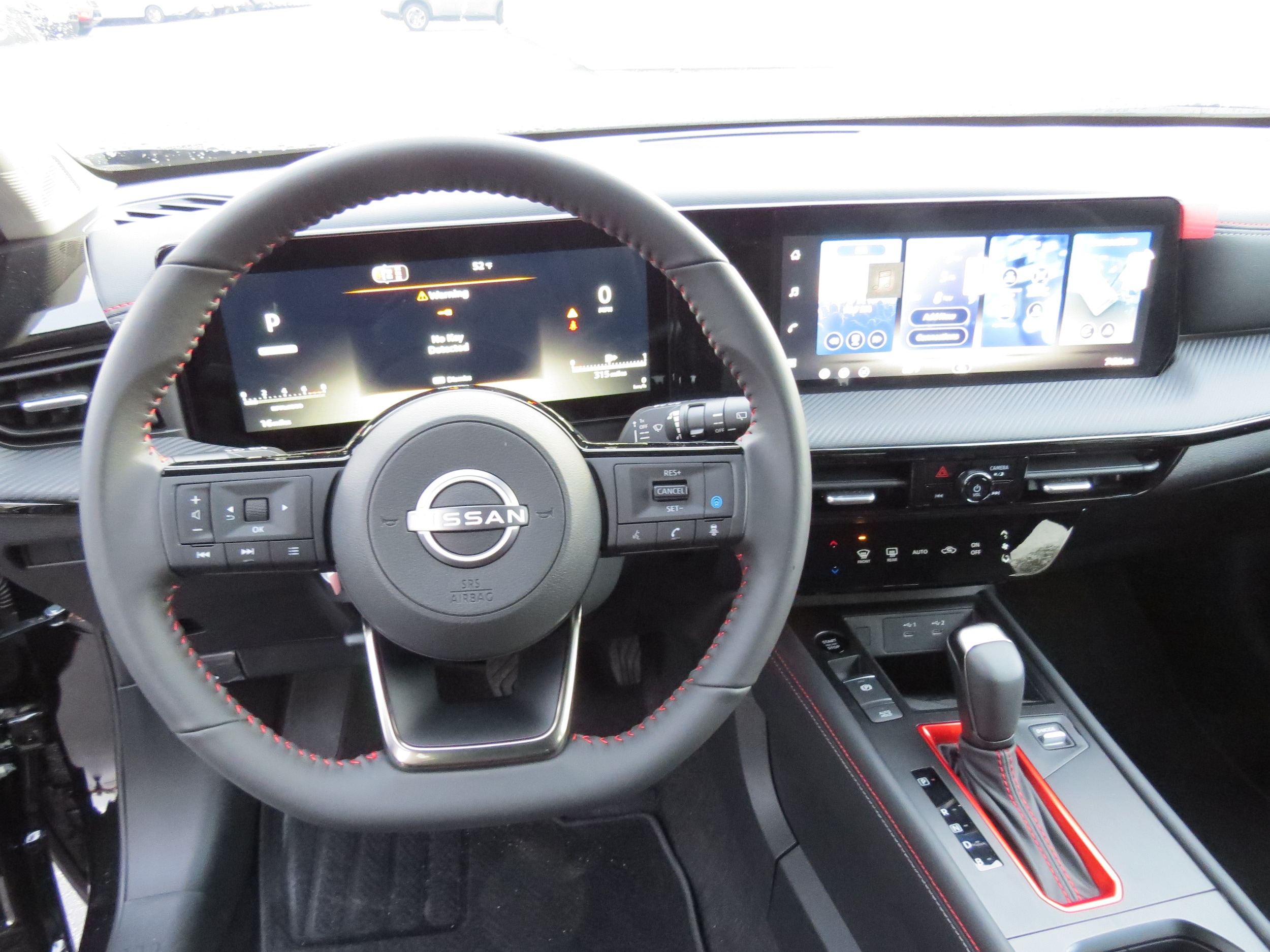 2026 Nissan KICKS SR - Photo 11