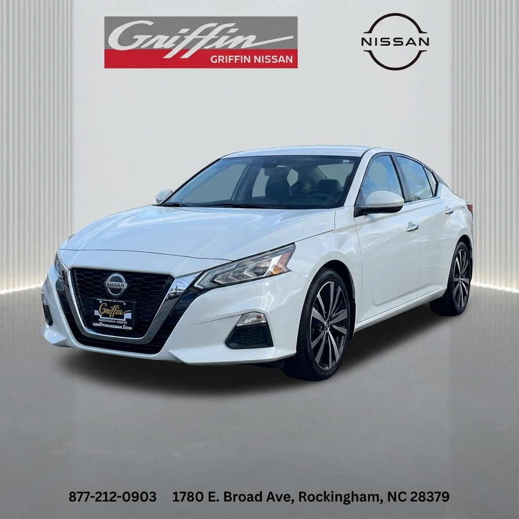 Used 2025 Nissan Altima SV Car
