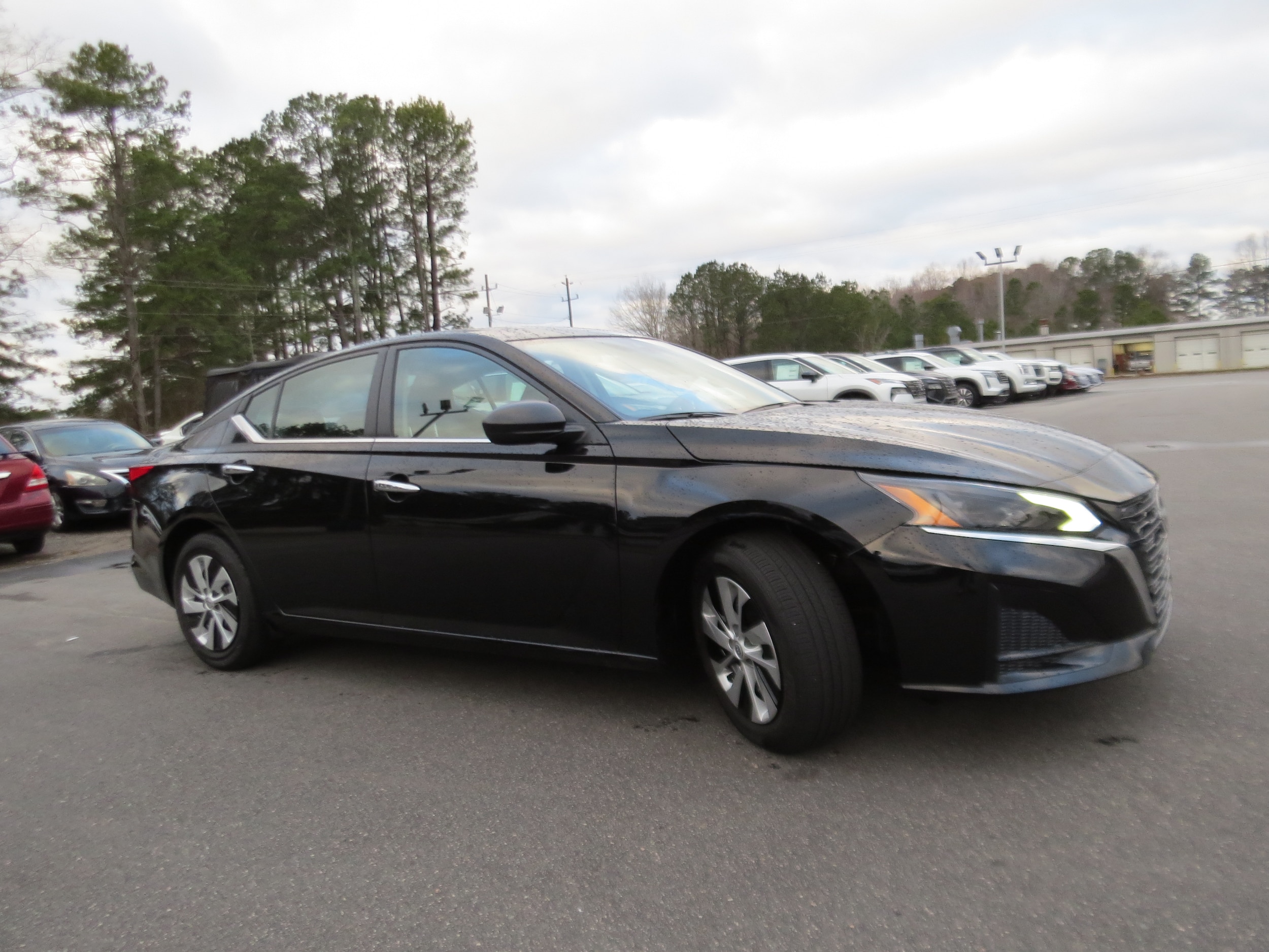 2025 Nissan Altima S - Photo 7