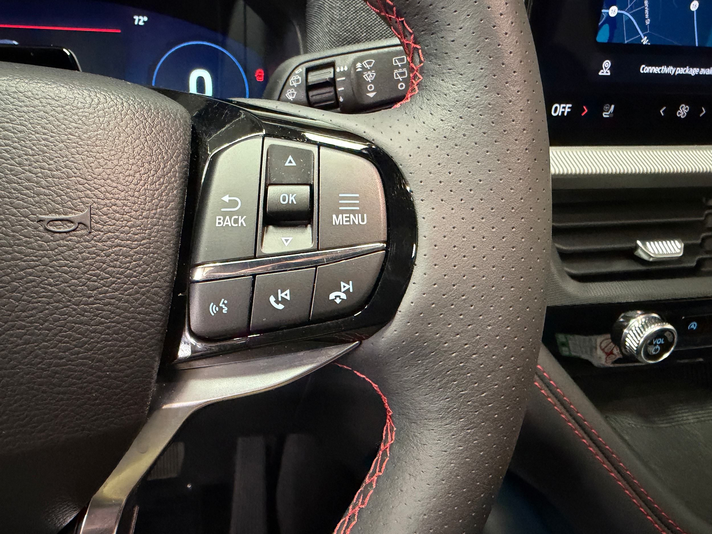 2026 Ford Explorer ST-LINE - Photo 19