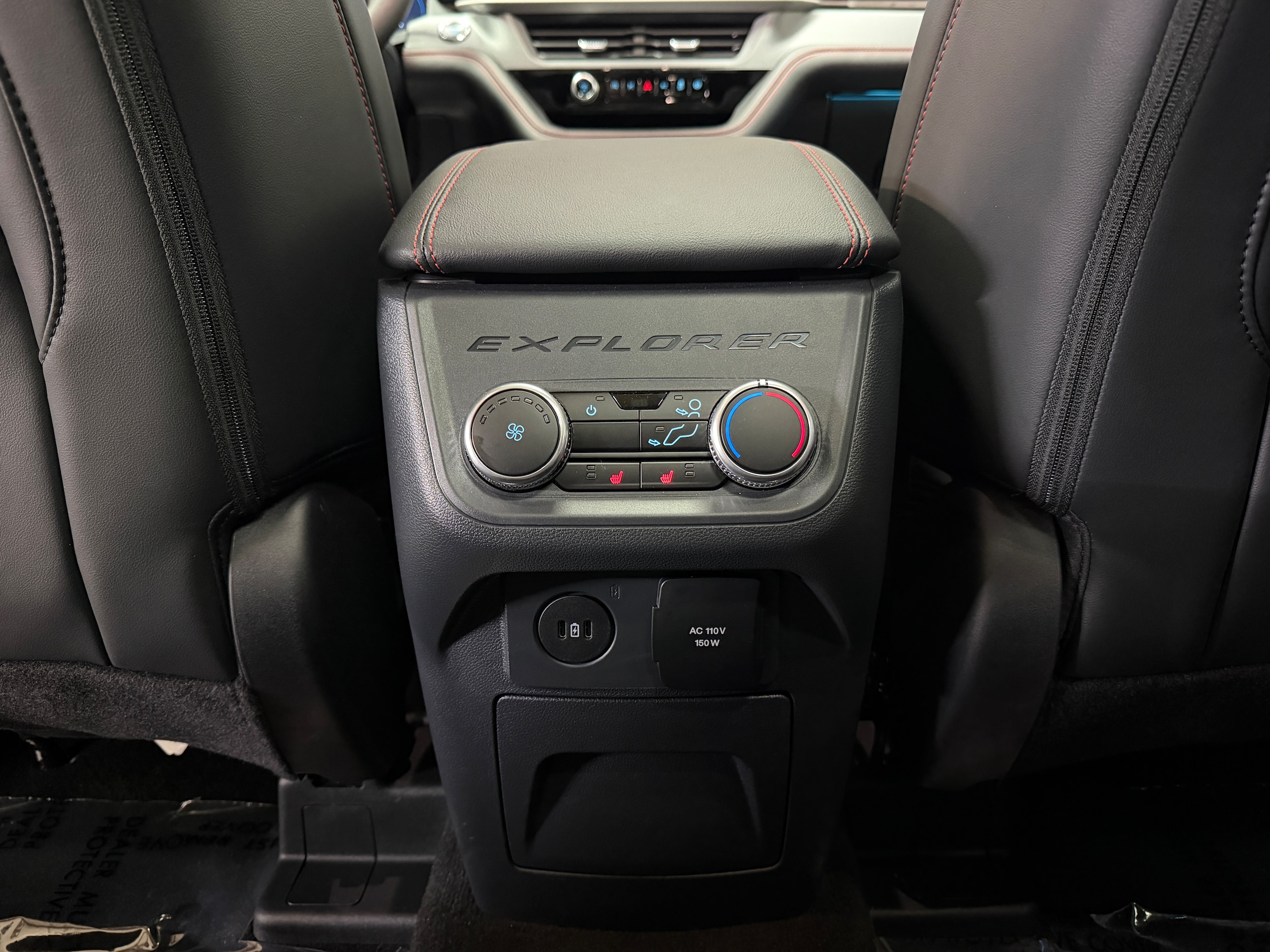 2026 Ford Explorer ST-LINE - Photo 12