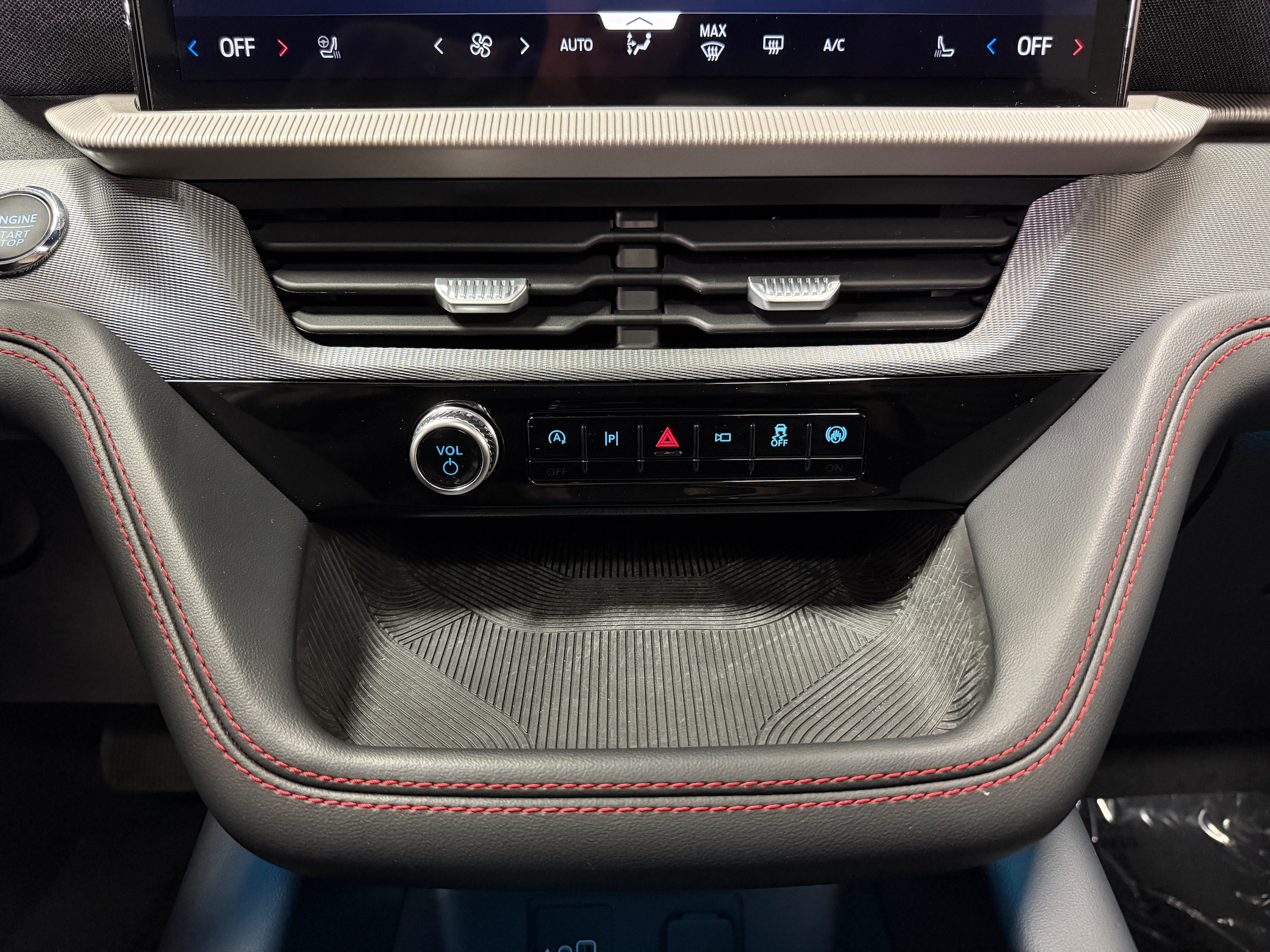2026 Ford Explorer ST-LINE - Photo 24