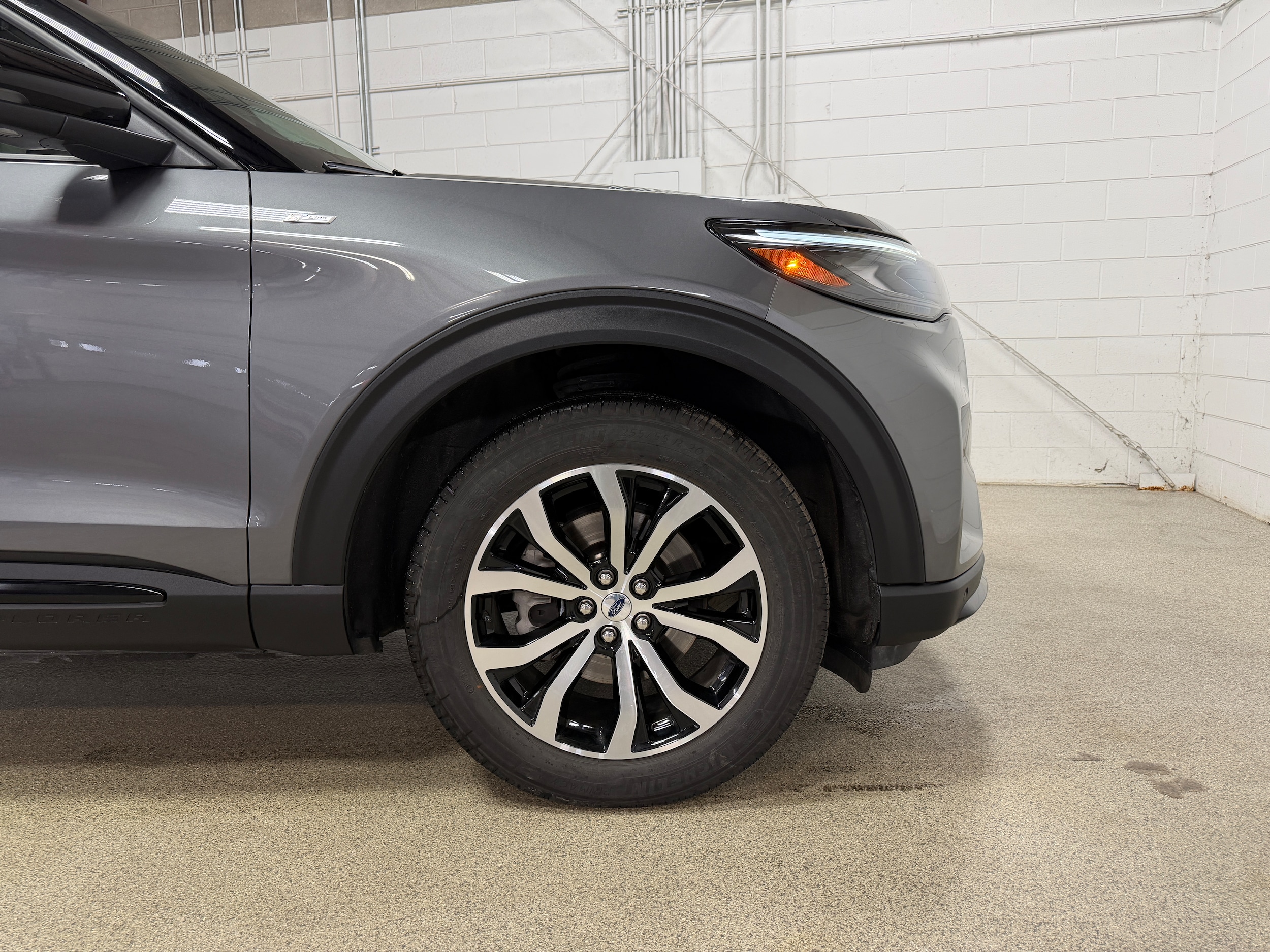 2025 Ford Explorer ST-LINE - Photo 25
