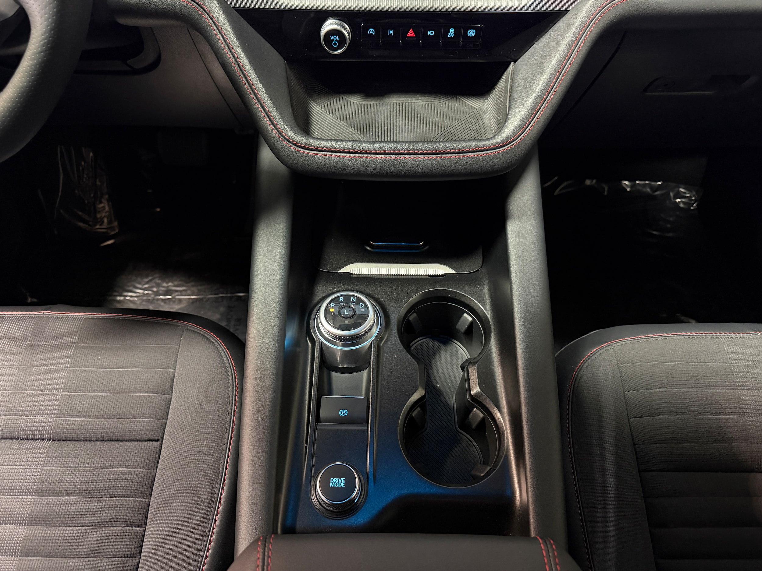 2025 Ford Explorer ST-LINE - Photo 24
