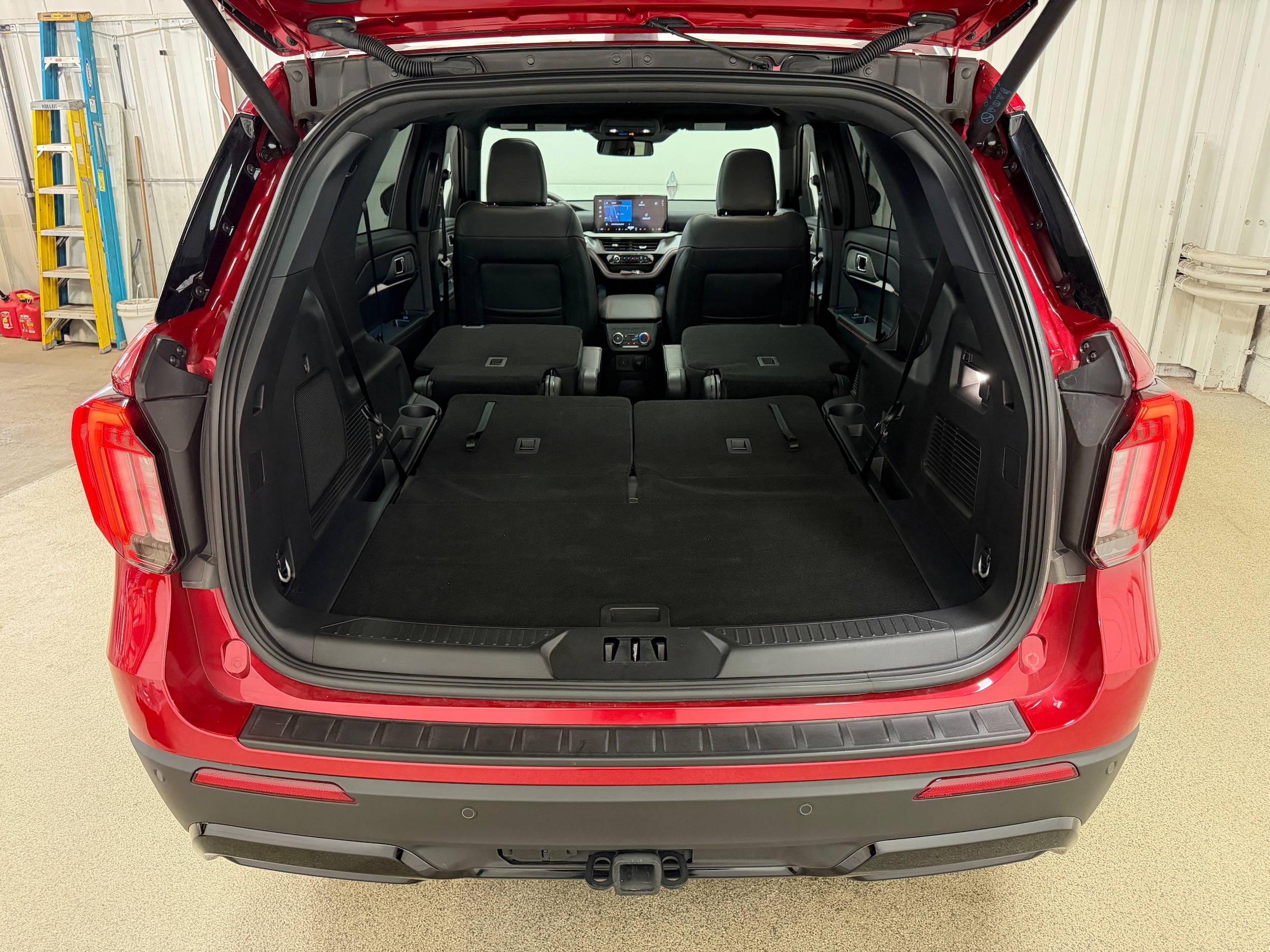 2026 Ford Explorer ST-LINE - Photo 31