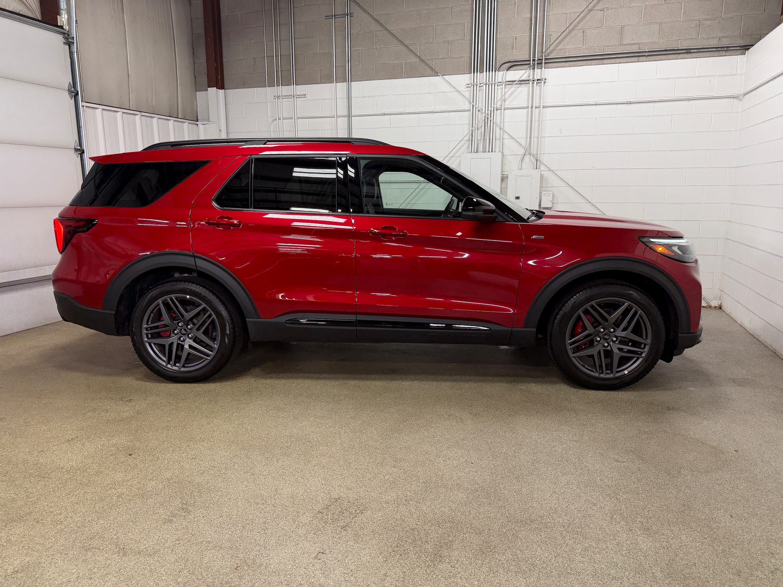 2026 Ford Explorer ST-LINE - Photo 7