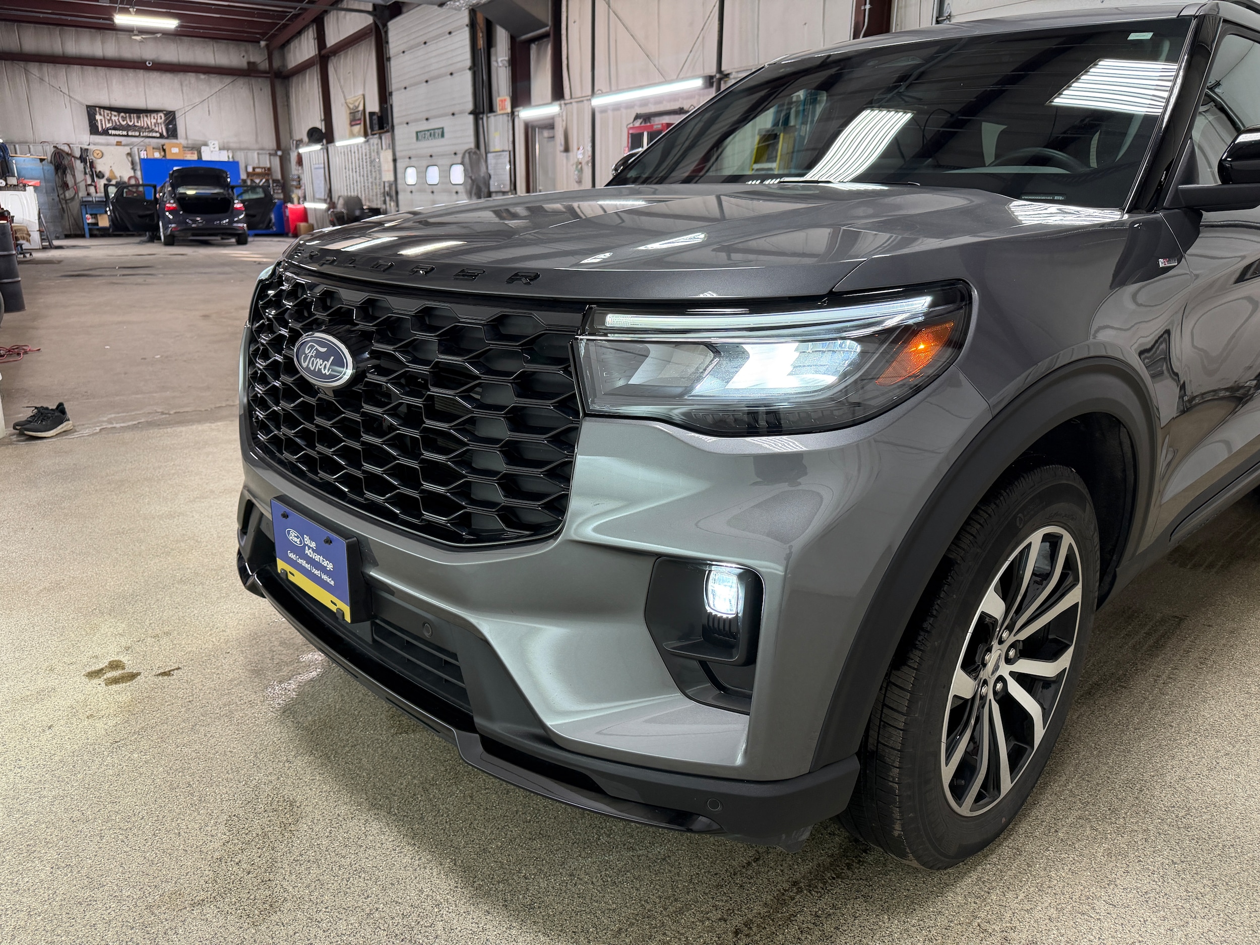 2025 Ford Explorer ST-LINE - Photo 27