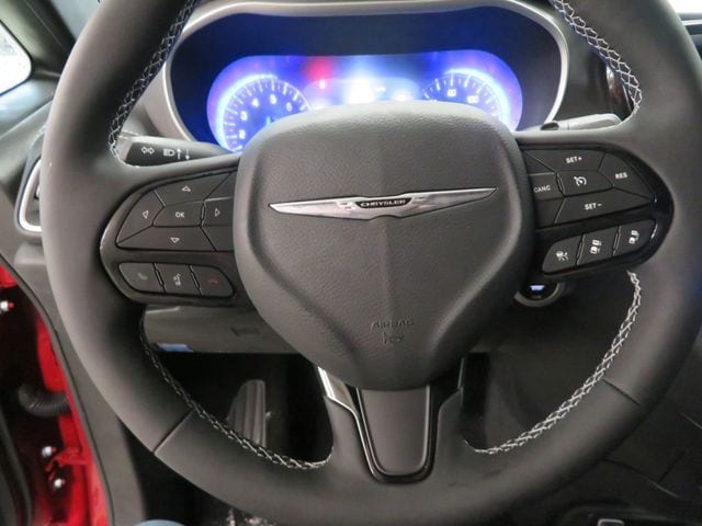 2026 Chrysler Pacifica Select - Photo 7