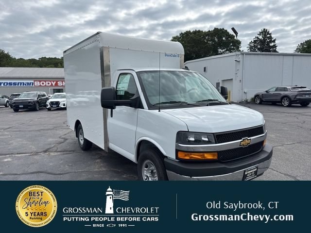 2025 Chevrolet Express Cutaway
