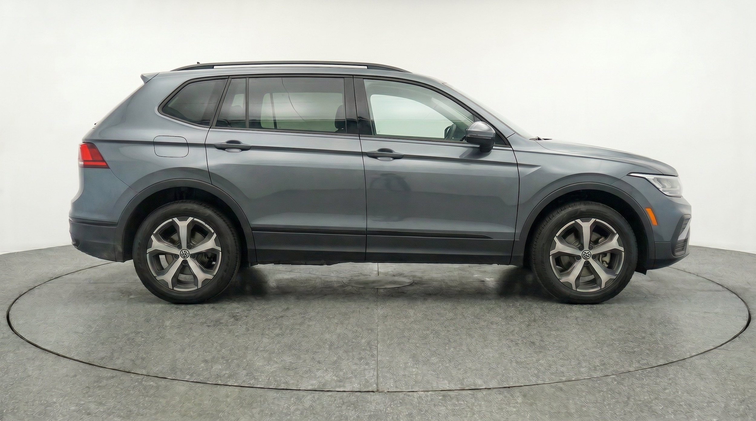 Thumbnail: 2026 Volkswagen Tiguan - 10