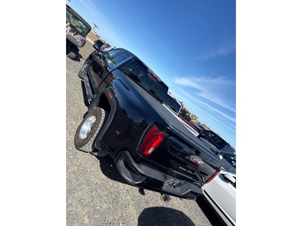 Used 2022 GMC Sierra Denali Cab; Crew