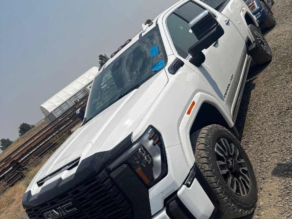 Used 2024 GMC Sierra Denali Ultimate Cab; Crew