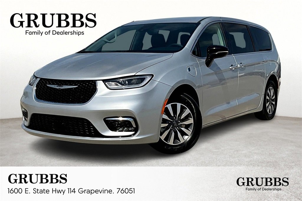 2024 Chrysler Pacifica PHEV Select