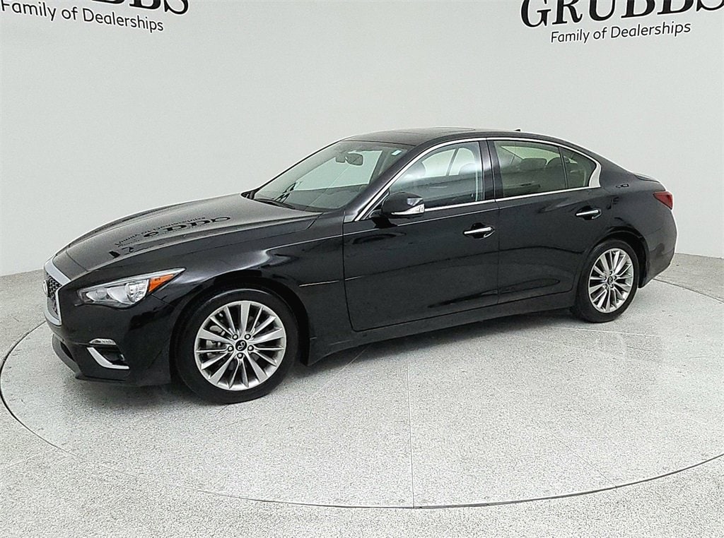 2021 INFINITI Q50 LUXE