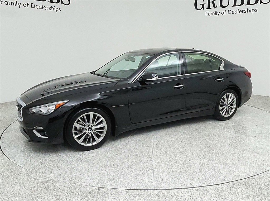  INFINITI Q50