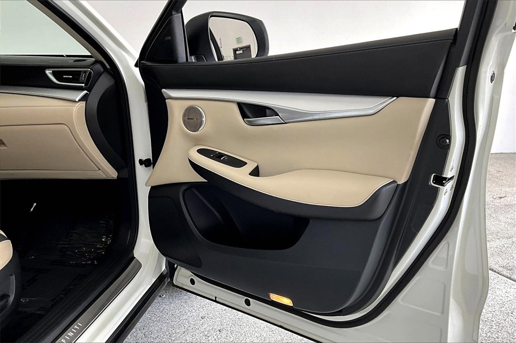 2022 INFINITI QX50 Sensory - Photo 23