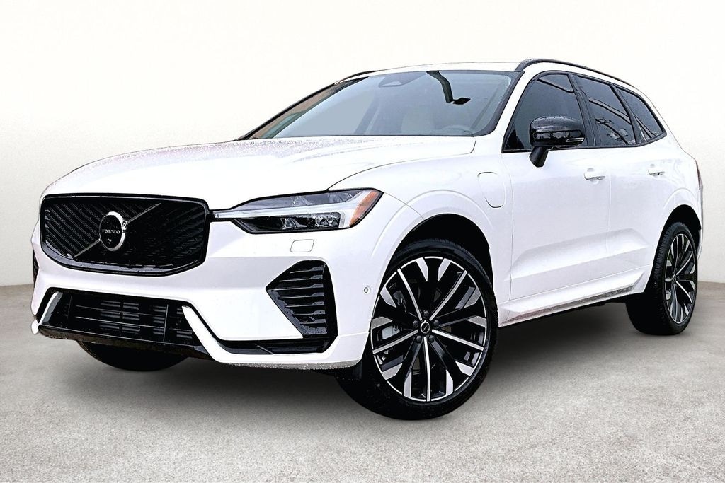 New 2026 Volvo XC60 plug-in hybrid T8 Ultra SUV