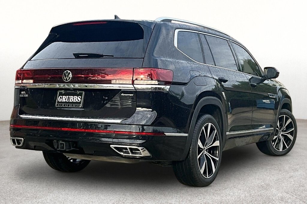 Used 2024 Volkswagen Atlas 2.0T SEL Premium R-Line SUV