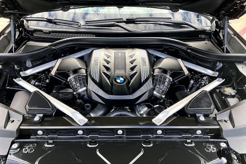 2021 BMW X5 M50i - Photo 13