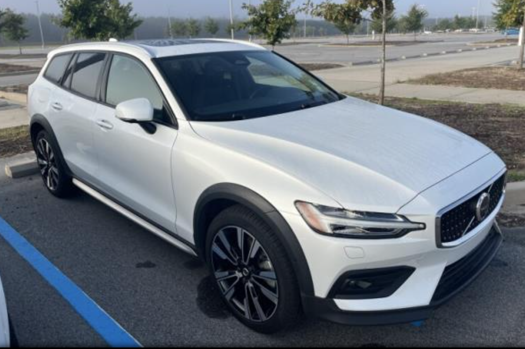 Used 2025 Volvo V60 Cross Country B5 Ultra Wagon