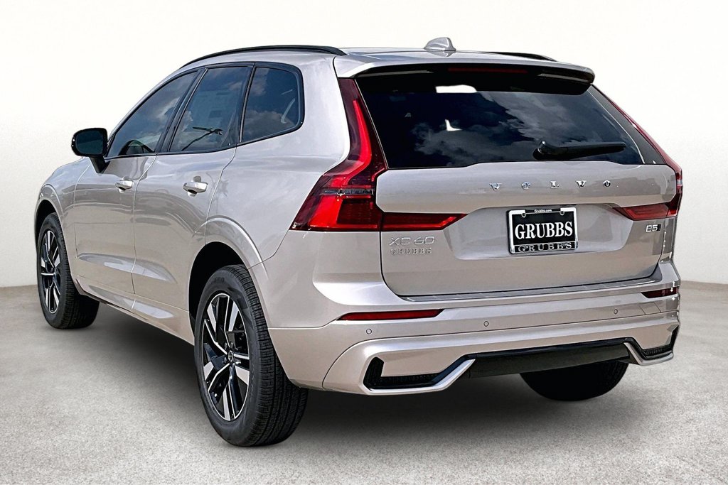 New 2027 Volvo XC60 B5 Core SUV