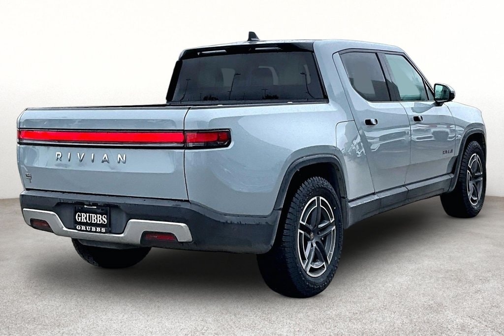 Used 2025 Rivian R1T Adventure with VIN 7FCTGBAA8SN035123 for sale in Grapevine, TX
