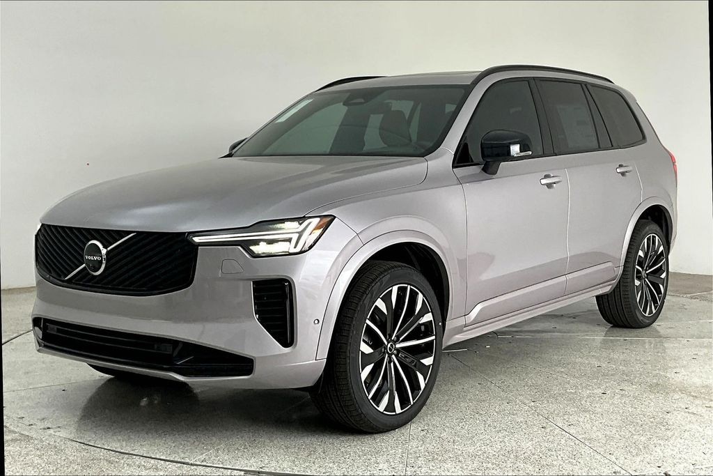 New 2026 Volvo XC90 B6 Ultra Dark Theme 7-Seater SUV