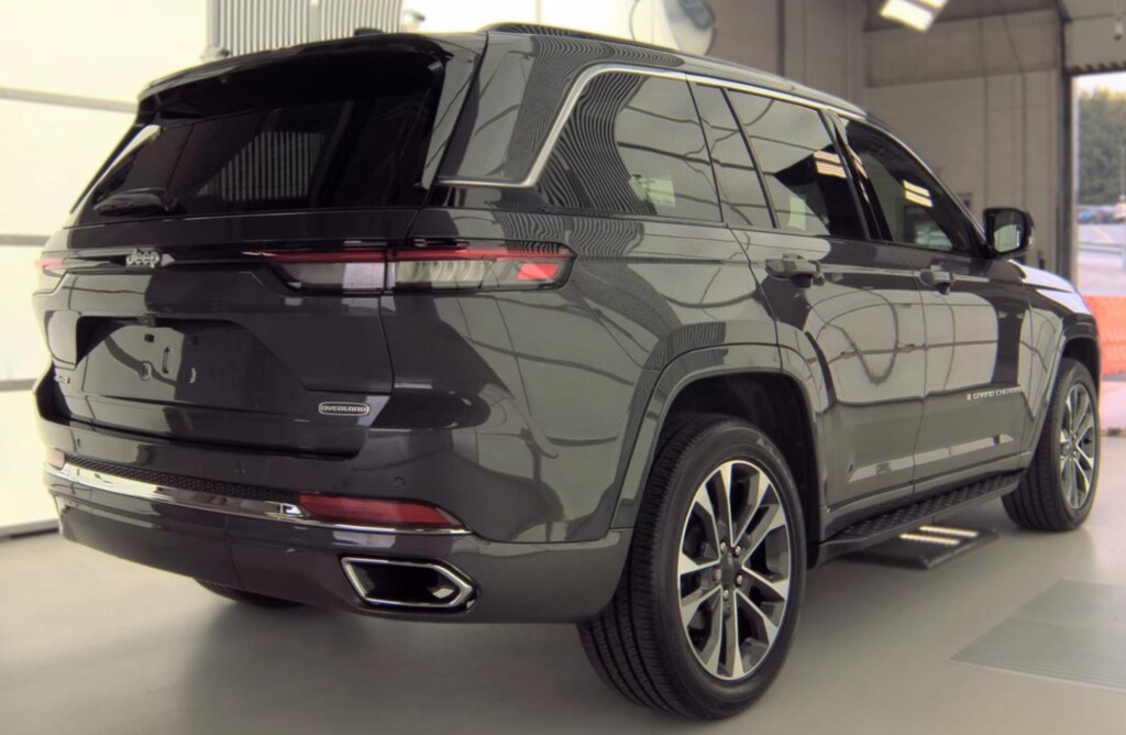 Used 2025 Jeep Grand Cherokee Overland SUV