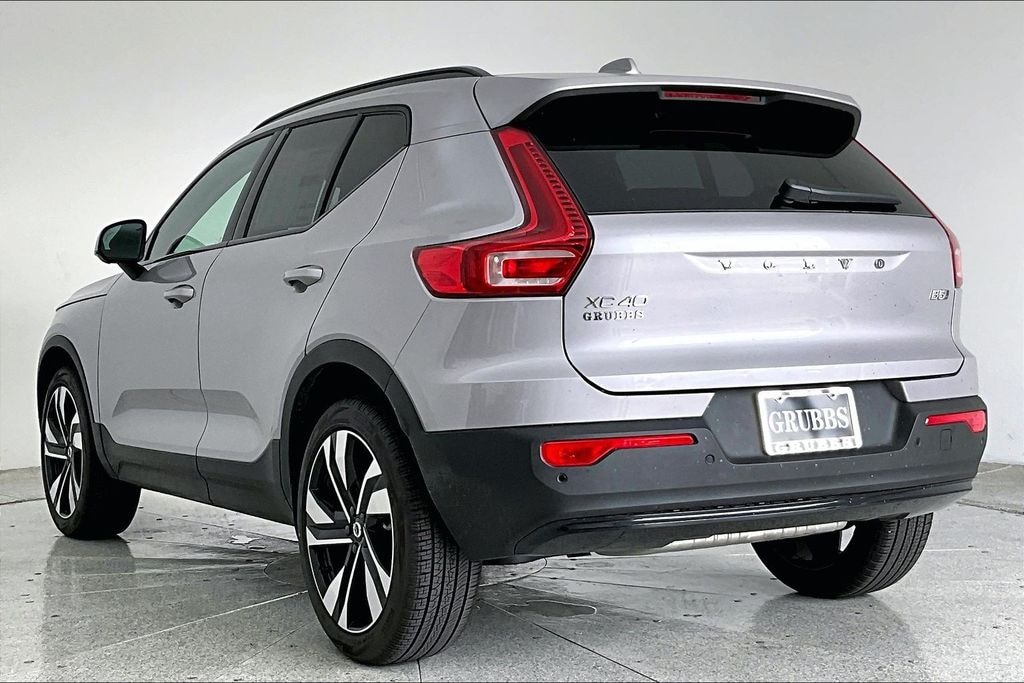 Used 2026 Volvo XC40 B5 Plus SUV