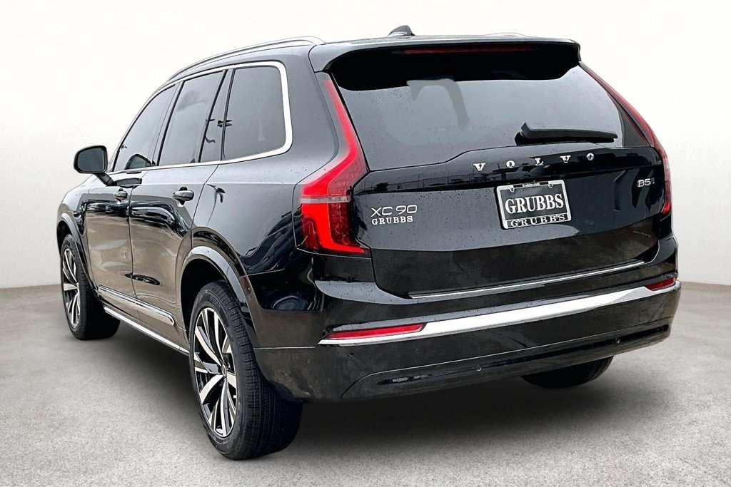New 2027 Volvo XC90 B5 Core SUV
