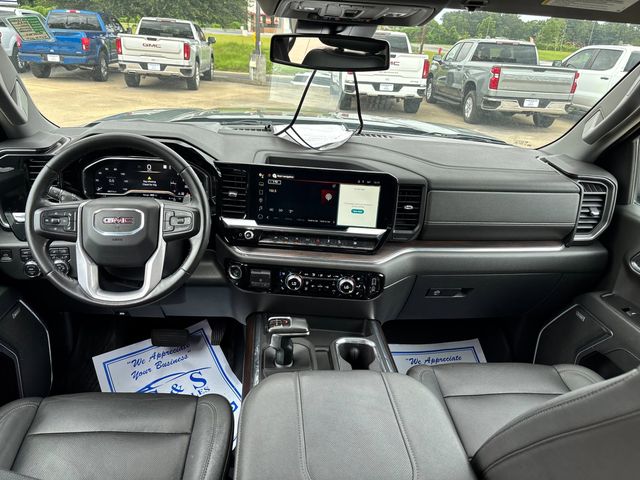 2023 GMC Sierra 1500 SLT - Photo 13