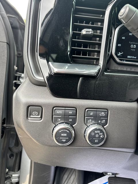 2023 GMC Sierra 1500 SLT - Photo 17
