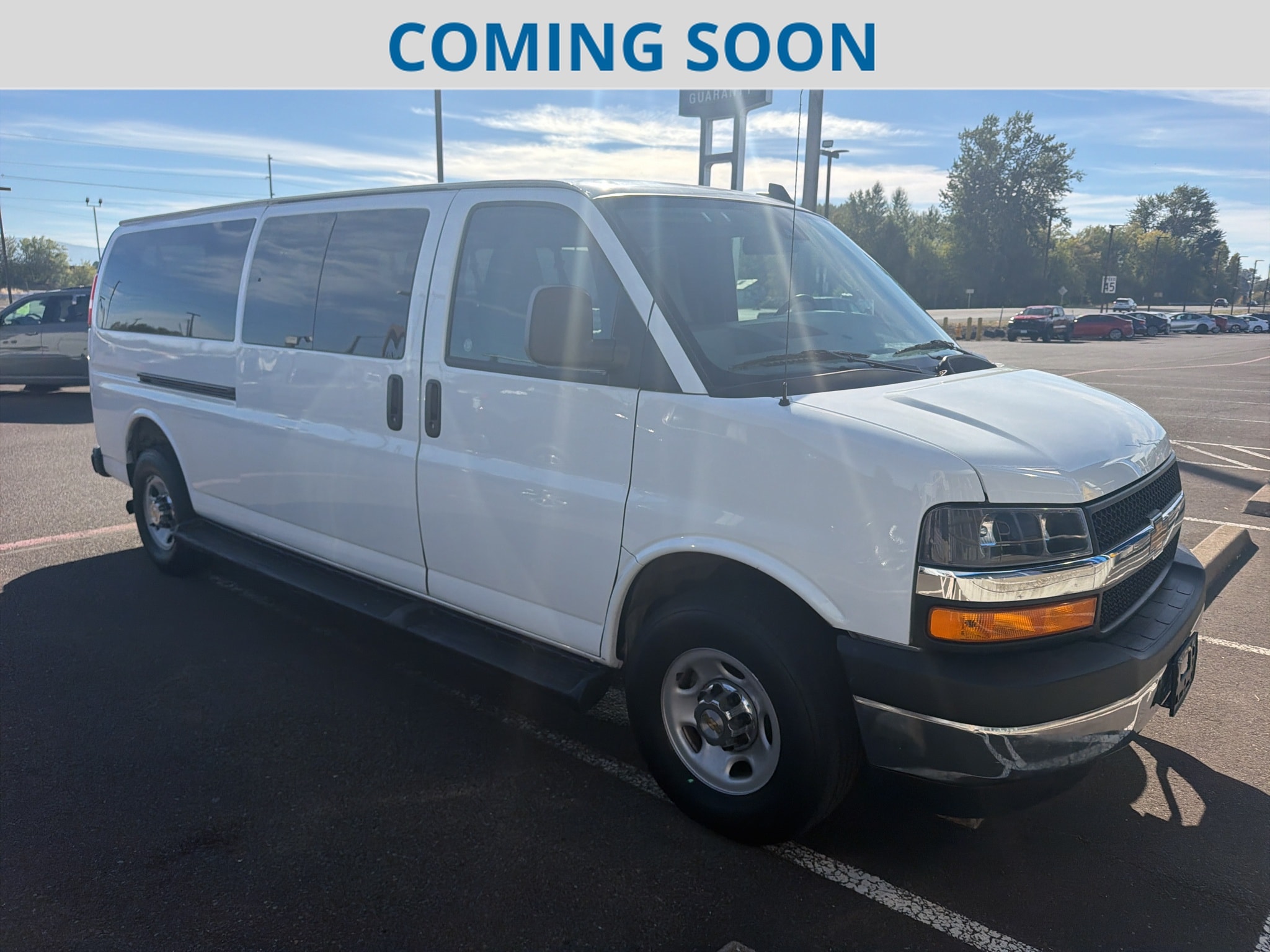 2025 Chevrolet Express Passenger