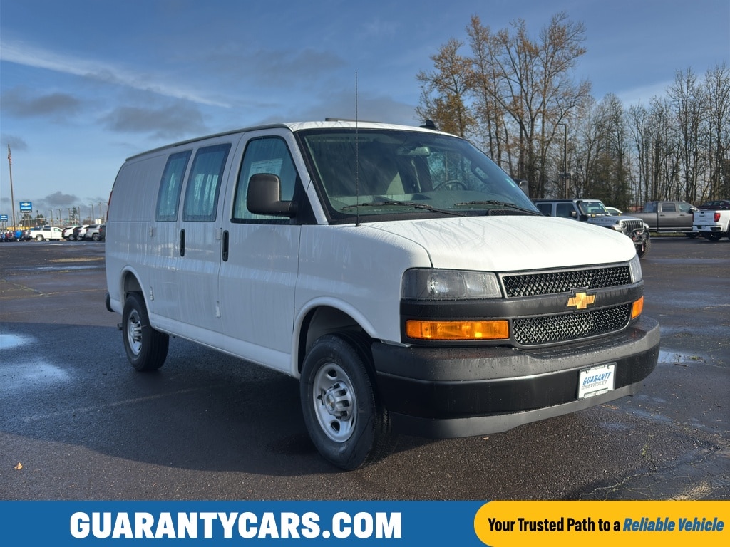 2025 Chevrolet Express Cargo