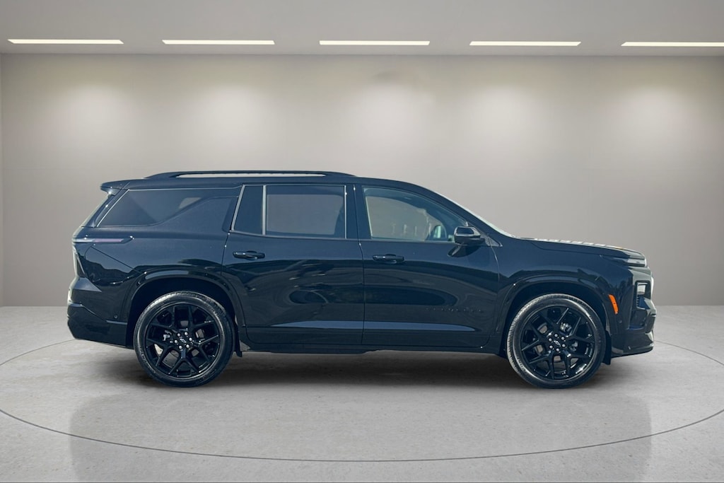 Used 2026 Chevrolet Traverse RS SUV