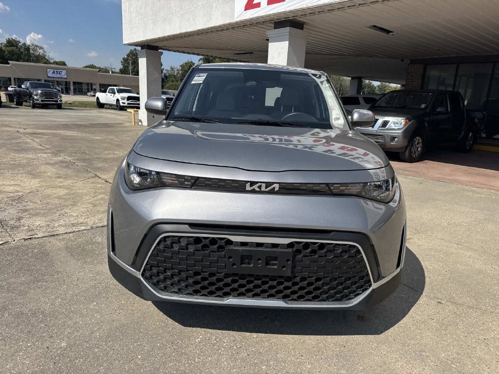 Used 2025 Kia Soul LX Hatchback
