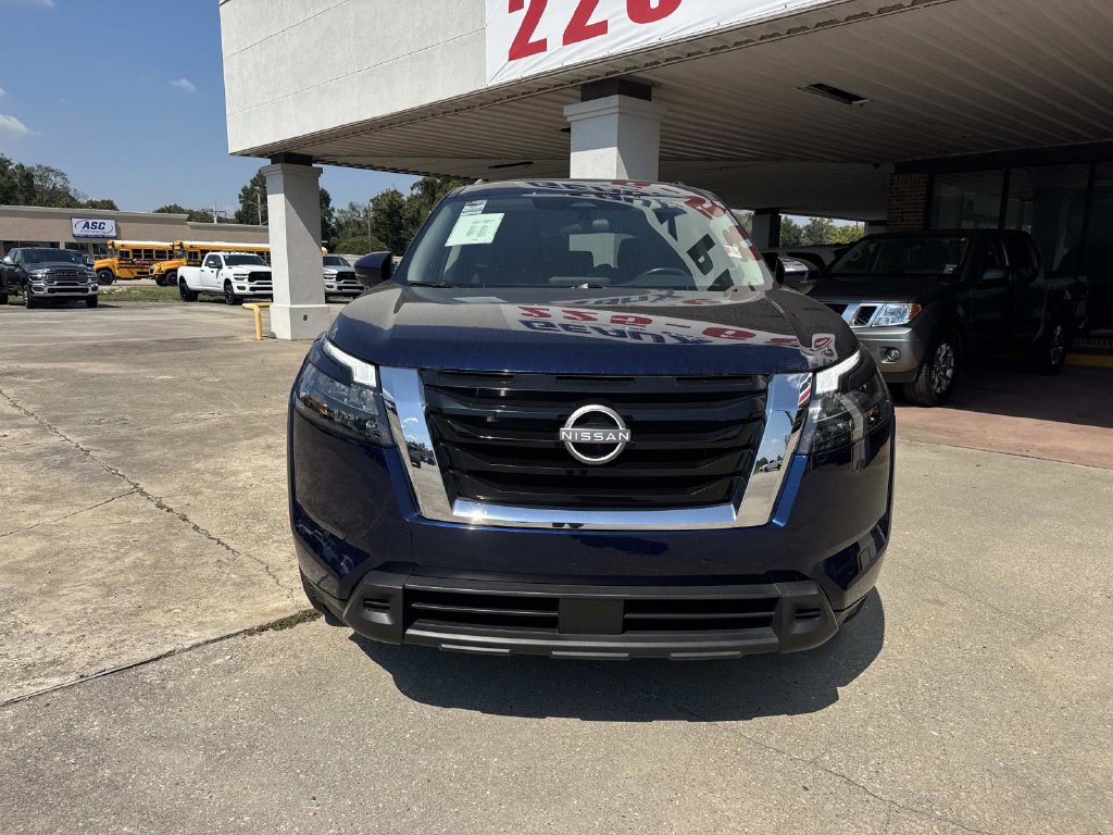 Used 2025 Nissan Pathfinder SV SUV