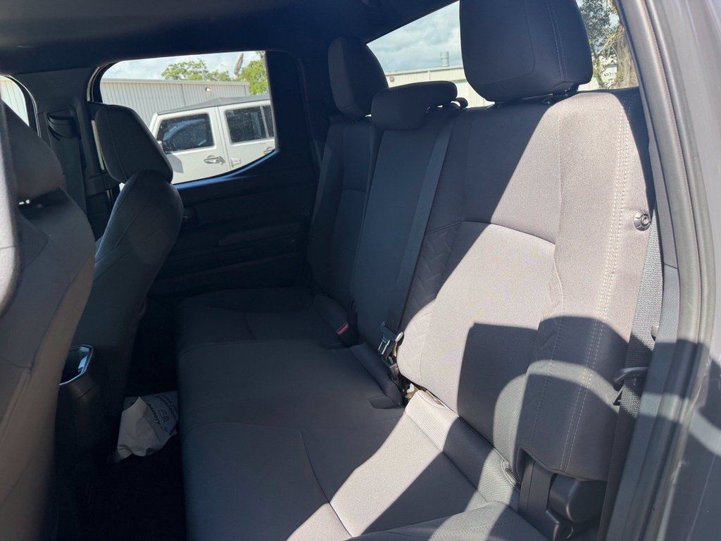 2025 Toyota Tacoma SR5 - Photo 11